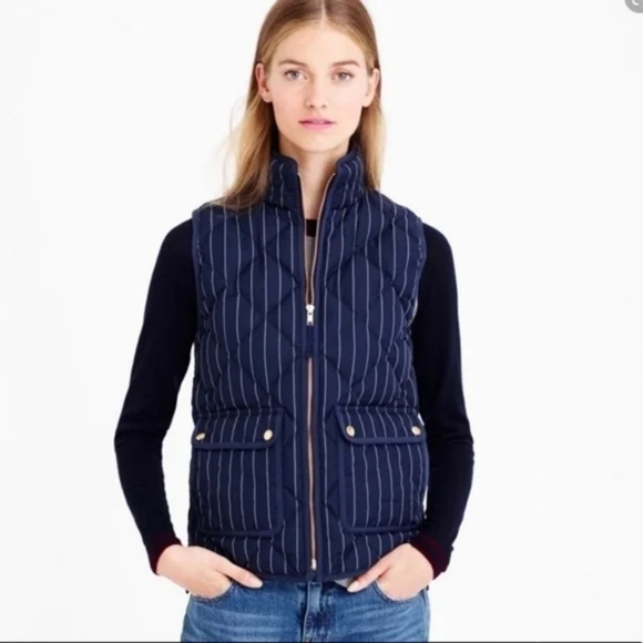J. Crew Excursion Quilted Puffer Vest Navy Pinstripe Down Fill Jacket M Preppy - Picture 1 of 12